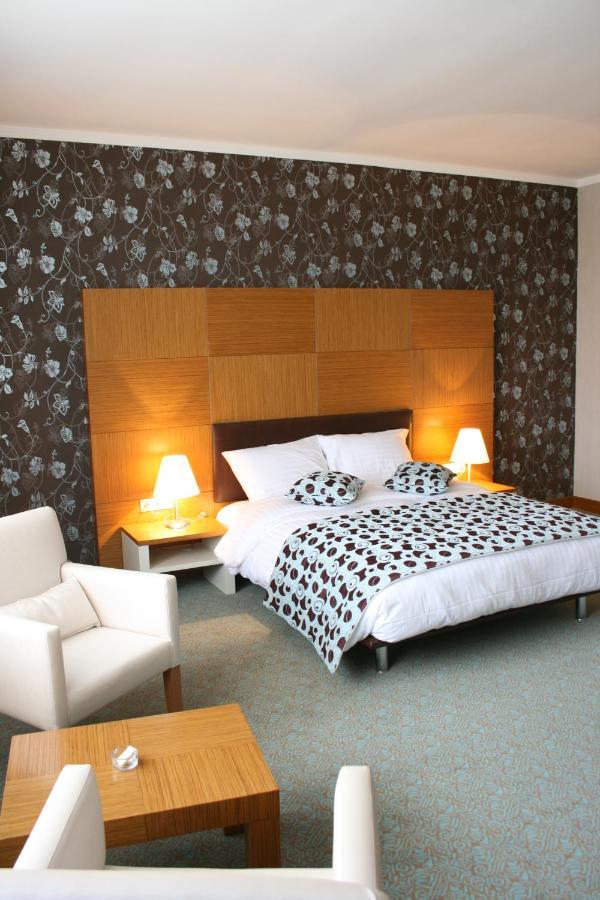 Grand Nur Plaza Hotel Aktau  Zewnętrze zdjęcie