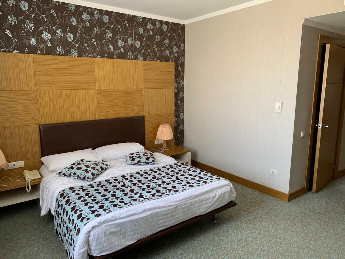 Grand Nur Plaza Hotel Aktau  Zewnętrze zdjęcie