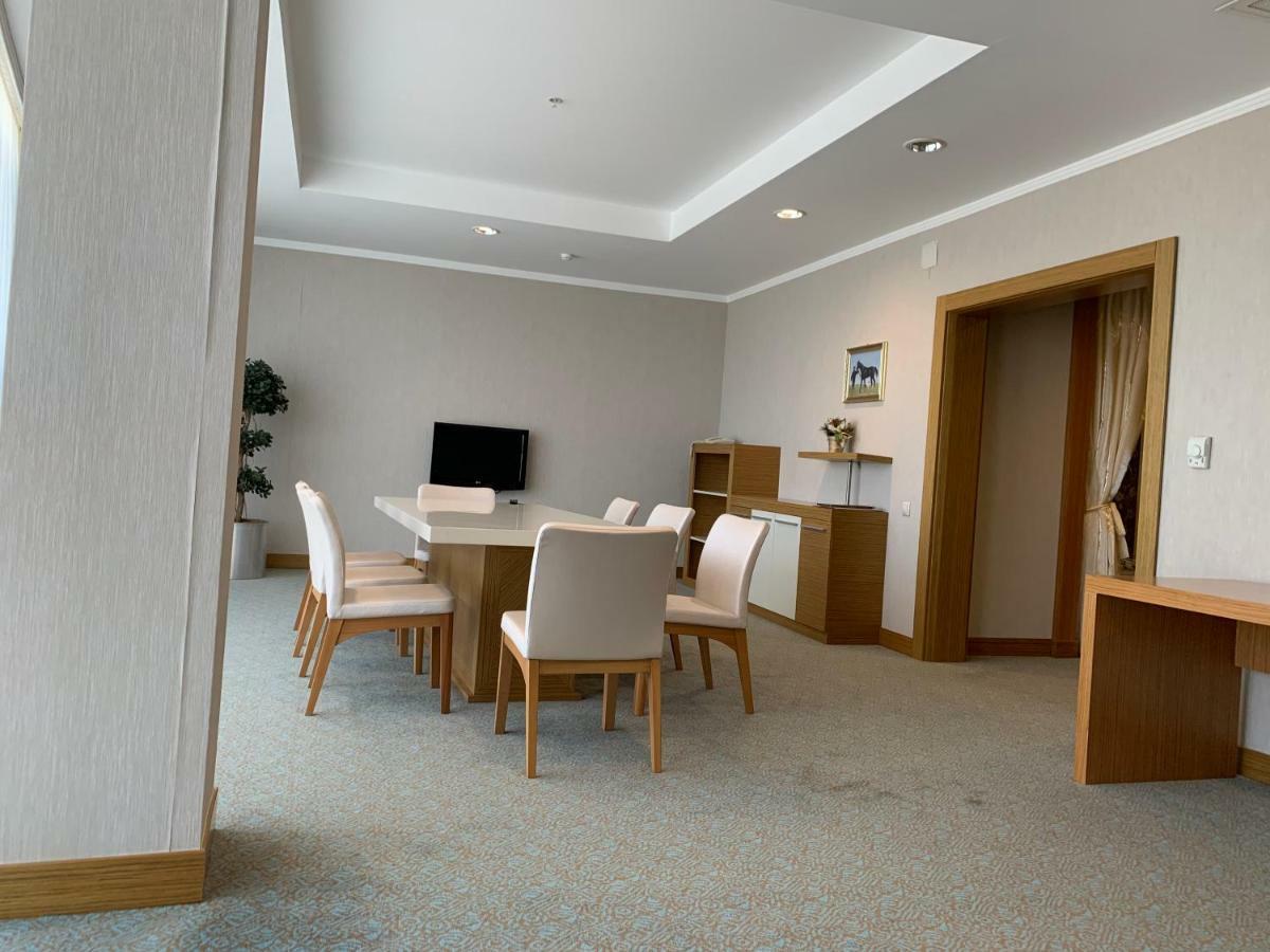 Grand Nur Plaza Hotel Aktau  Zewnętrze zdjęcie